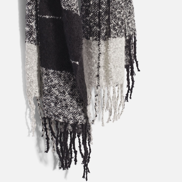 WAY by IKKS Wanderlust checked bouclette scarf gris anthracite