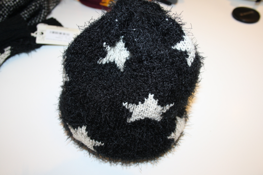 Pepe Jeans knitted hat Star beanie black